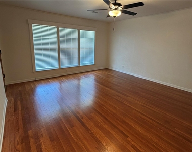 922 Hector Avenue - Photo Thumbnail 16