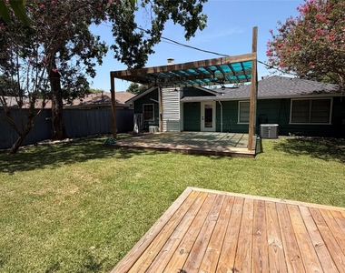922 Hector Avenue - Photo Thumbnail 33