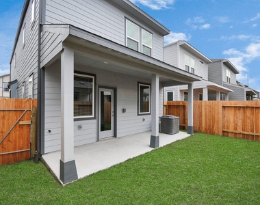 8408 Rising Stream Drive - Photo Thumbnail 5