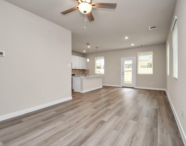 8408 Rising Stream Drive - Photo Thumbnail 10