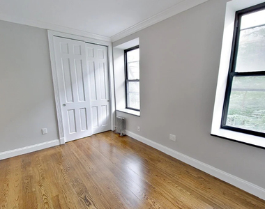 338 East 100th Street - Photo Thumbnail 4
