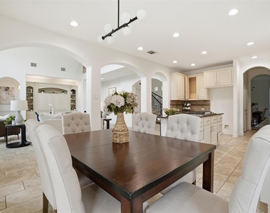2802 Kestrel Trace Lane - Photo Thumbnail 16