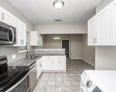 4137 Galesburg St - Photo Thumbnail 7