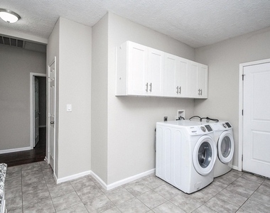 4137 Galesburg St - Photo Thumbnail 11