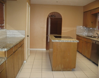 6030 Gallant Forest Drive - Photo Thumbnail 19