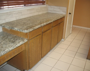 6030 Gallant Forest Drive - Photo Thumbnail 20