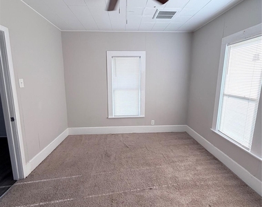 1401 Edison Street - Photo Thumbnail 11