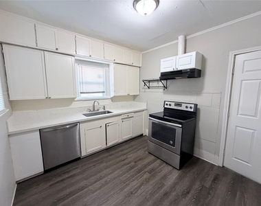 1401 Edison Street - Photo Thumbnail 17