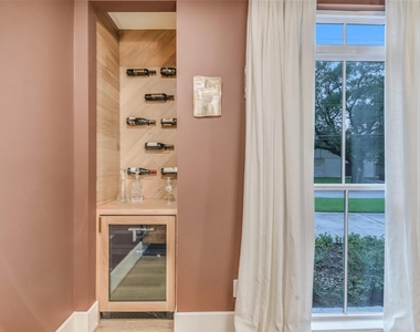 9411 Millbury Drive - Photo Thumbnail 14