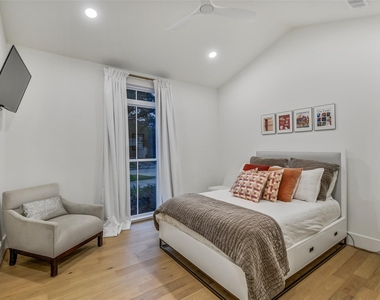 9411 Millbury Drive - Photo Thumbnail 28