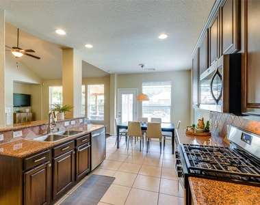 10 Caelin Court - Photo Thumbnail 13