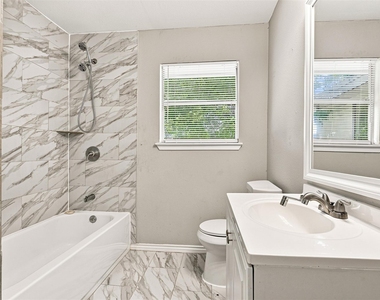 509 Avenue J - Photo Thumbnail 15