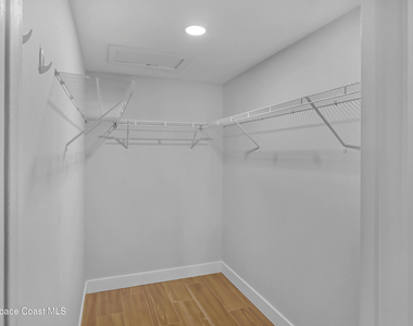 580 Pine Tree Drive - Photo Thumbnail 22