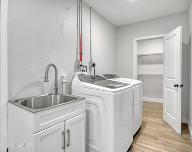 580 Pine Tree Drive - Photo Thumbnail 29