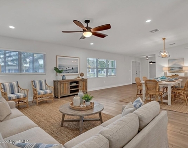 580 Pine Tree Drive - Photo Thumbnail 12