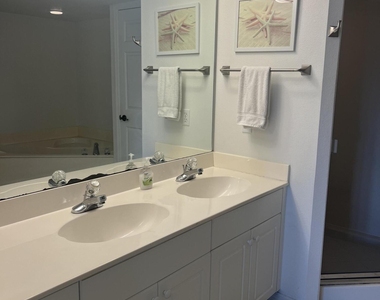 8921 Lake Drive - Photo Thumbnail 26