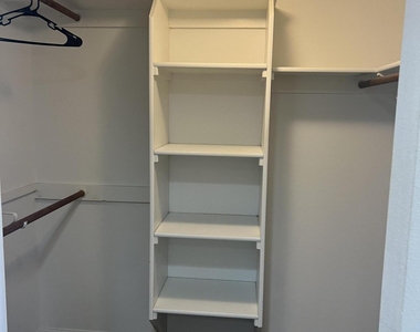 8921 Lake Drive - Photo Thumbnail 23