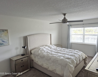 8921 Lake Drive - Photo Thumbnail 20