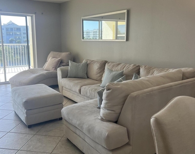 8921 Lake Drive - Photo Thumbnail 4