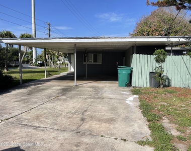 1400 Hillcrest Drive - Photo Thumbnail 1