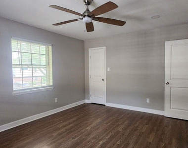 5006 Droddy Street - Photo Thumbnail 5