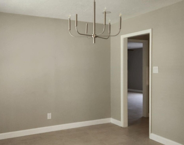 5006 Droddy Street - Photo Thumbnail 7