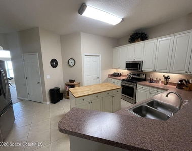 4858 Chastain Drive - Photo Thumbnail 3
