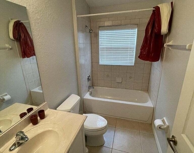 4858 Chastain Drive - Photo Thumbnail 12