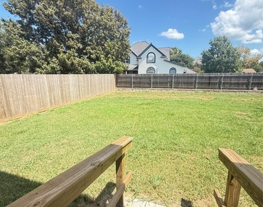 310 N Orange Street - Photo Thumbnail 19