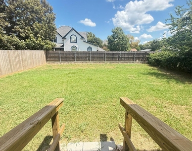 310 N Orange Street - Photo Thumbnail 17