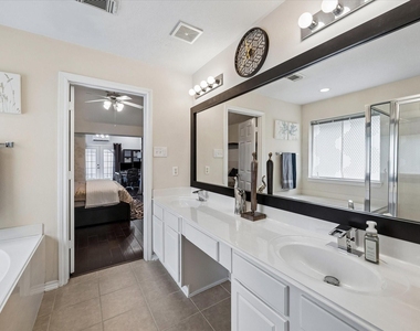 2802 White Sands Drive - Photo Thumbnail 12