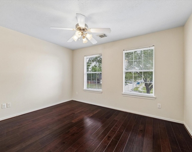 2802 White Sands Drive - Photo Thumbnail 17