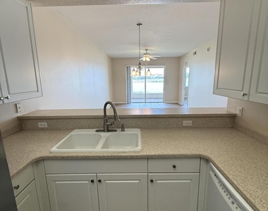 6838 Toland Drive - Photo Thumbnail 7