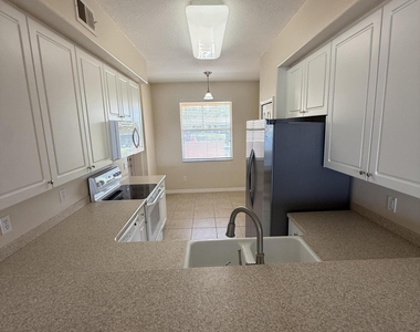 6838 Toland Drive - Photo Thumbnail 8