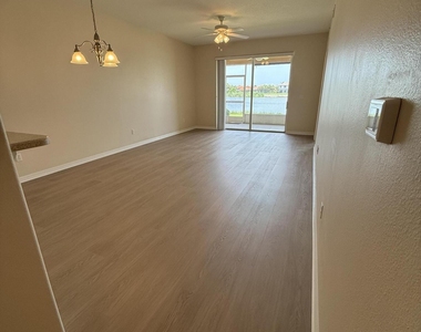 6838 Toland Drive - Photo Thumbnail 2