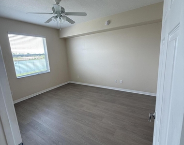 6838 Toland Drive - Photo Thumbnail 9