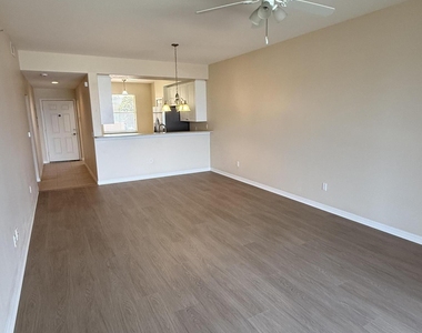 6838 Toland Drive - Photo Thumbnail 3