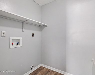 2286 Fox Hollow Drive - Photo Thumbnail 12