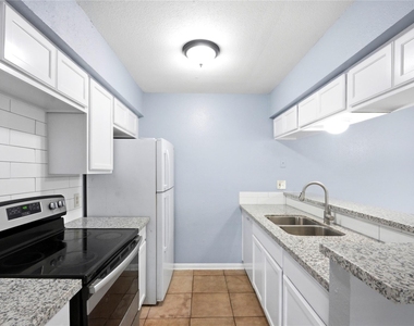 8918 Bissonnet Street - Photo Thumbnail 9