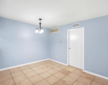 8918 Bissonnet Street - Photo Thumbnail 6
