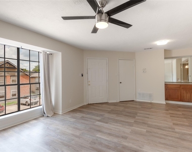 2402 Sycamore Avenue - Photo Thumbnail 11