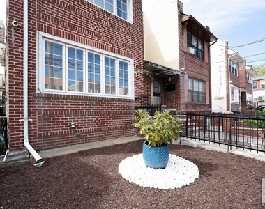 78 Street - Photo Thumbnail 9