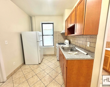 85 Street - Photo Thumbnail 4