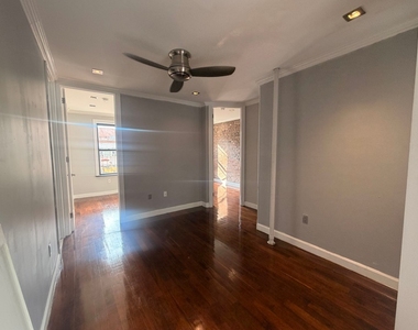 NO FEE 3BR in East Harlem - Photo Thumbnail 1