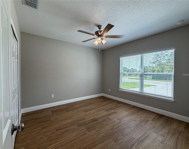 2232 Fernwood Street - Photo Thumbnail 15