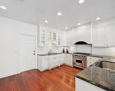 450 22nd Street - Photo Thumbnail 6