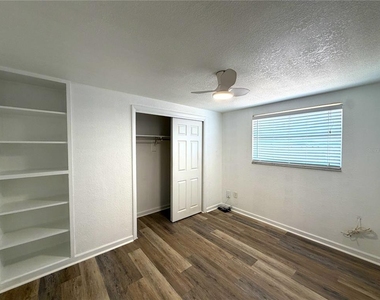 634 Dogwood Court - Photo Thumbnail 7