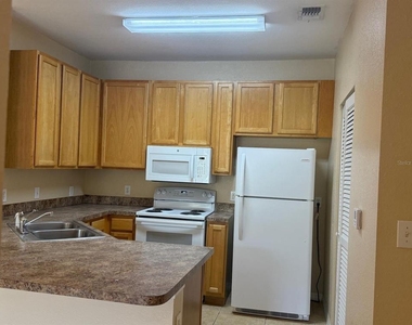 10025 Courtney Palms Boulevard - Photo Thumbnail 12