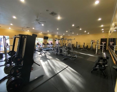 1810 E Palm Avenue - Photo Thumbnail 13