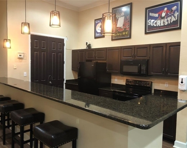 1810 E Palm Avenue - Photo Thumbnail 14